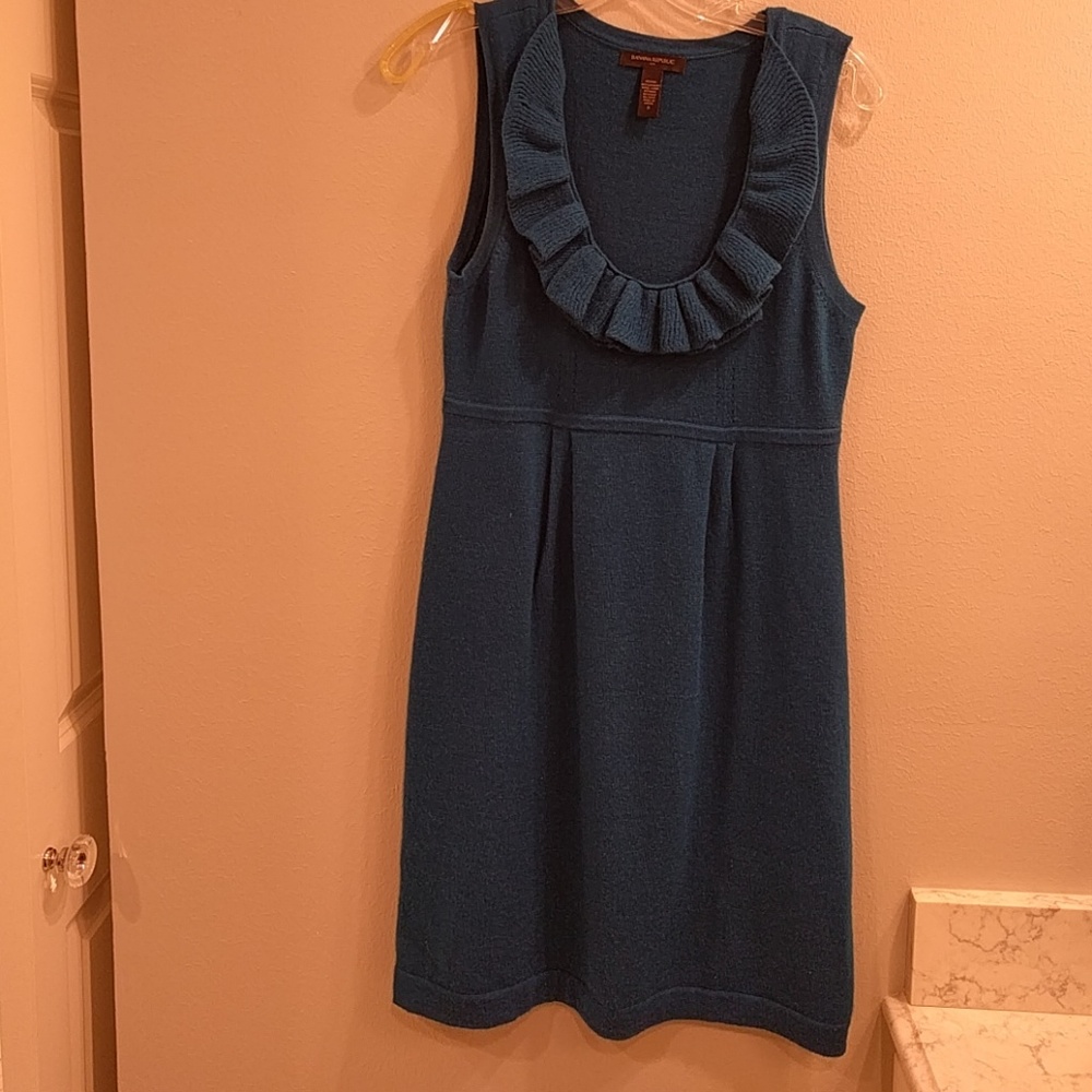 Fun, flattering Banana Republic merino dress